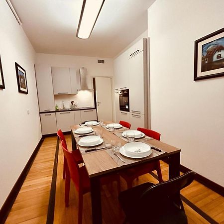 Apartament Kibilu - Via Medaglie D'Oro Centro Citta Con Parcheggio Varese Zewnętrze zdjęcie