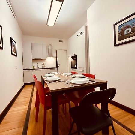 Apartament Kibilu - Via Medaglie D'Oro Centro Citta Con Parcheggio Varese Zewnętrze zdjęcie